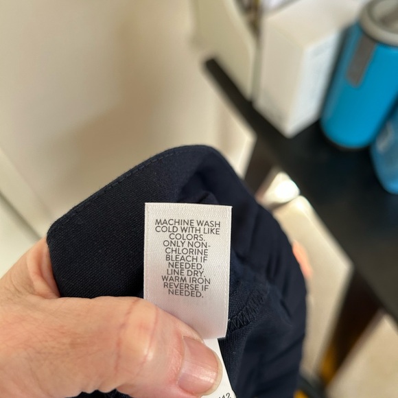 J. Jill Pure Jill Linen Stretch Navy Blue Cropped Pants- Size Medium Petite - Picture 9 of 9